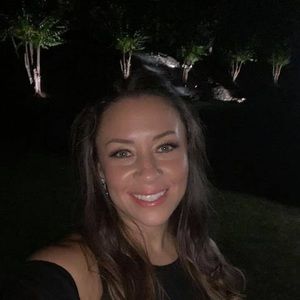 Meet your Posher, Candace